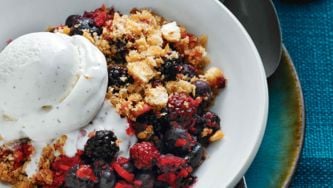 Slow Cooker Apple-Berry Brown Betty