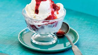 Wine-Soaked Strawberry Sauce