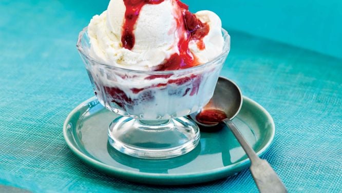 Wine-Soaked Strawberry Sauce