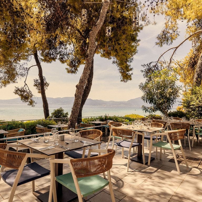 A photo of the Les Pléiades restaurant for a review of the Club Med Gregolimano resort in Greece.