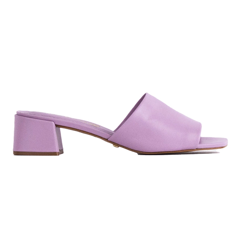 A pair of L'Intervalle Fortunata sandals for an article about the best sandals from Canadian brands.
