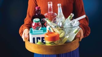Four Tips From a Hosting Expert on Being An Excellent Potluck Guest