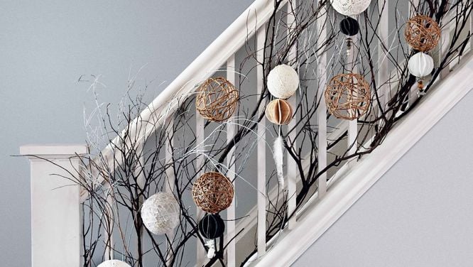 How To Make Beautiful Snowball Ornaments From Twine And Felt