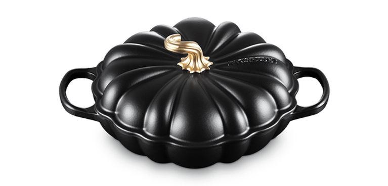 A liquorice (black) Le Creuset pumpkin braiser