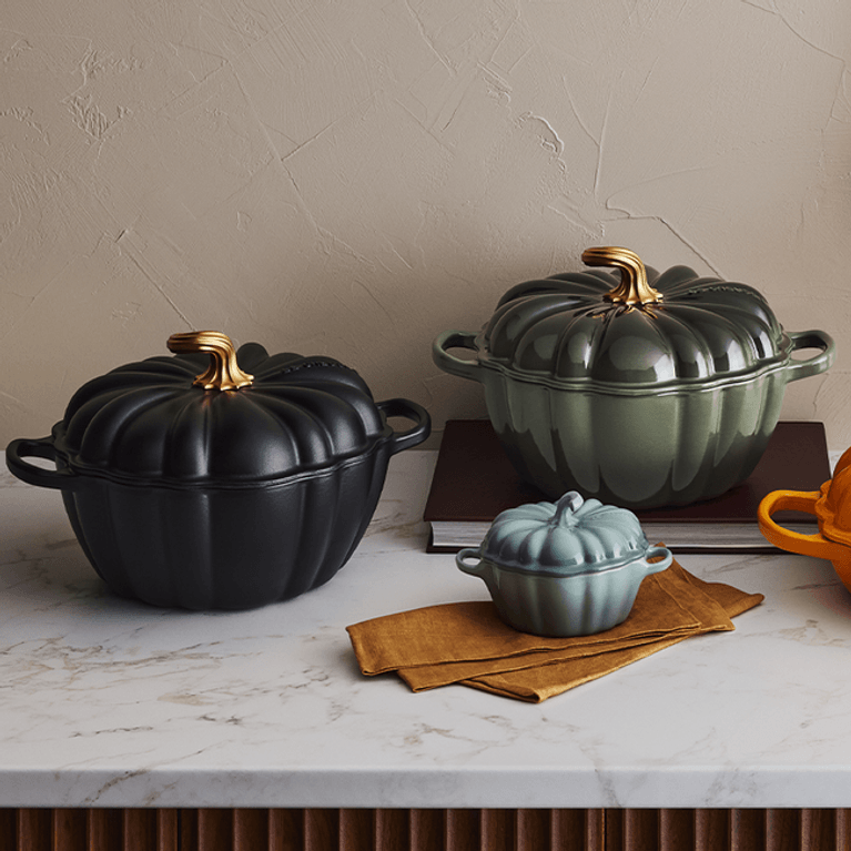 Pumpkin cocottes from Le Creuset in black (liquorice) and green (thyme)