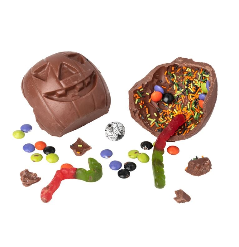 Our Favourite Made-in Canada Halloween Treats