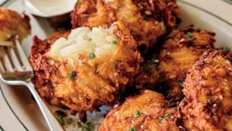 Arthurs Nosh Bar Latkes