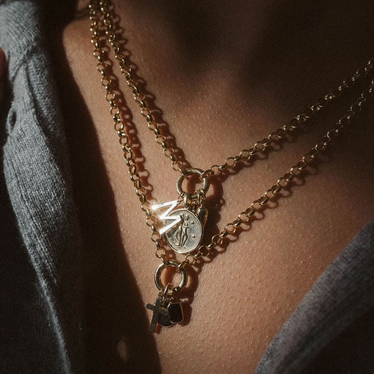 A model wearing Celi jewellery for an article about the best Black Friday deals in Canada.