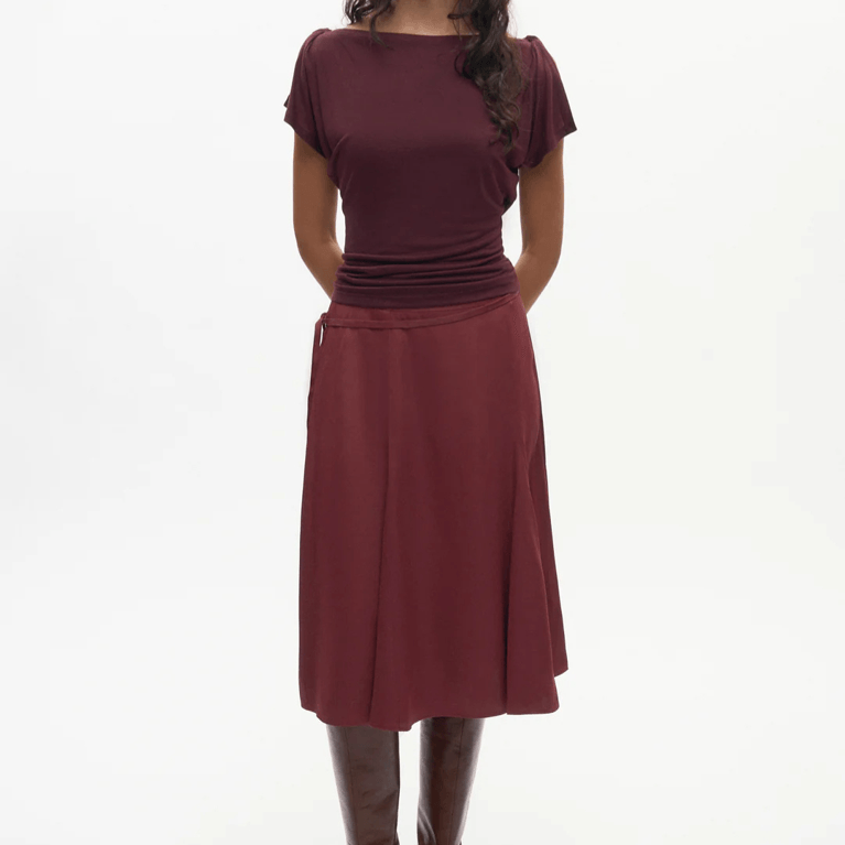 Canadian Midi Skirts: Kotn Women's Cleo Midi Skirt