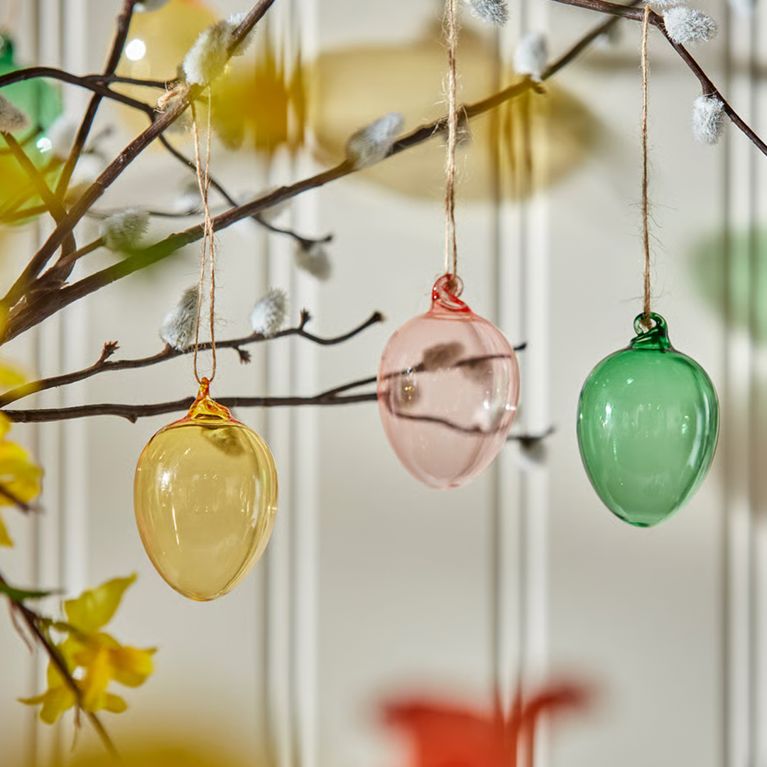The TJÄRLEK hanging glass egg decoration from IKEA's Easter collection