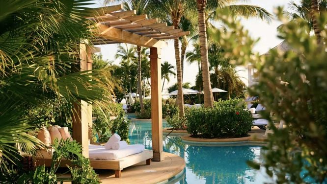 I Stayed At A White Lotus-Like* Resort In The Bahamas And It Was Divine