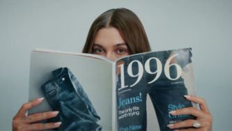 Hailey Bieber Just Brought Back The Ultimate ’90s Jean