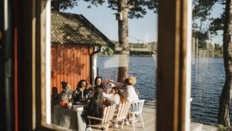 How To Be the Cottage Guest Everyone Wants To Invite Back