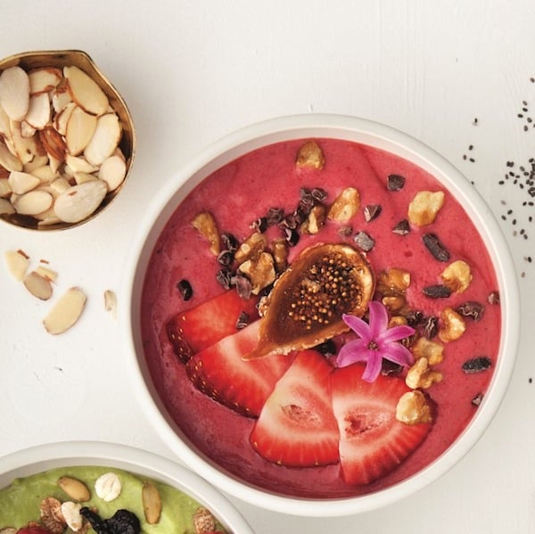 Red Berry Smoothie Bowl Recipe - Chatelaine