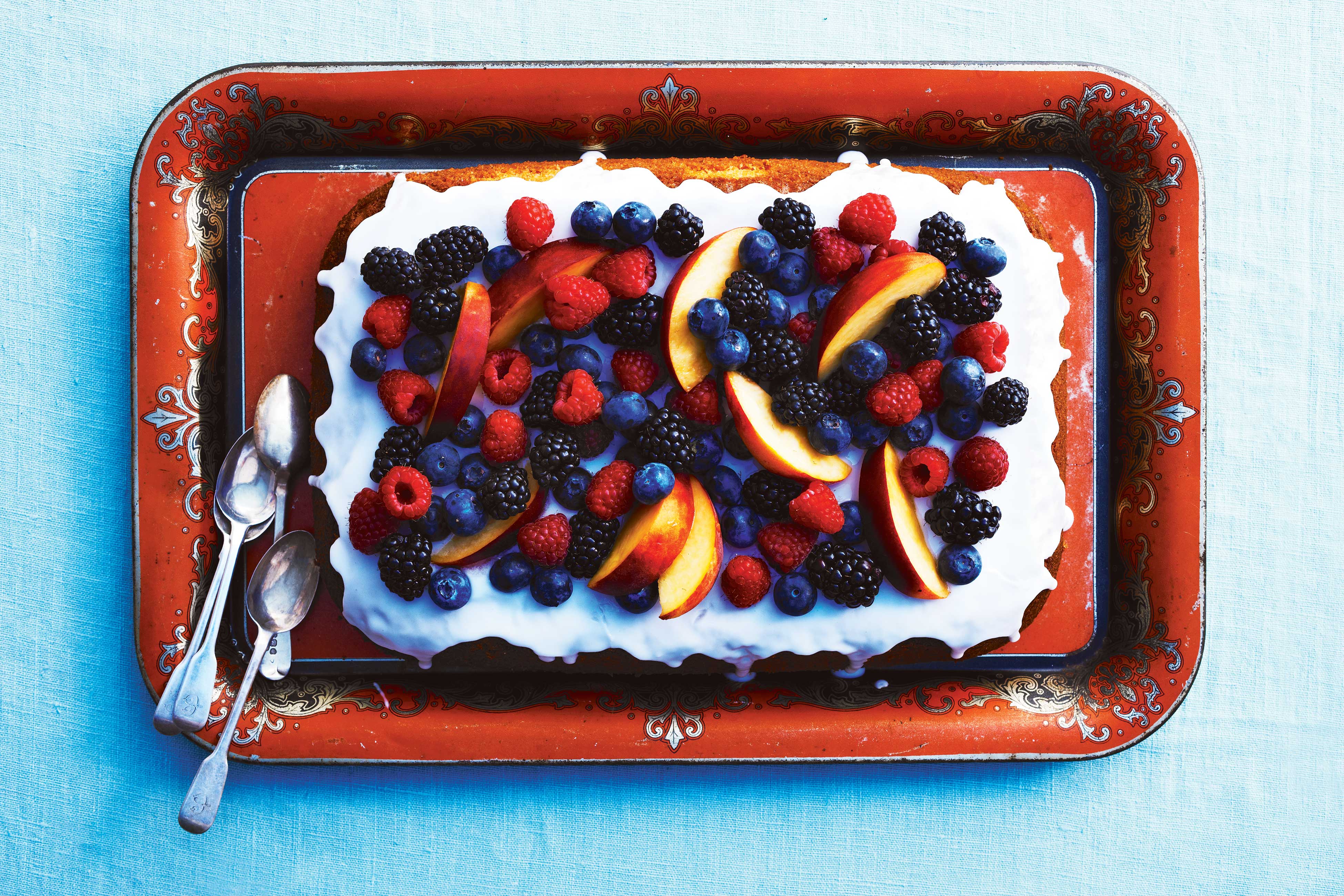 vanilla-cake-summer-fruit-